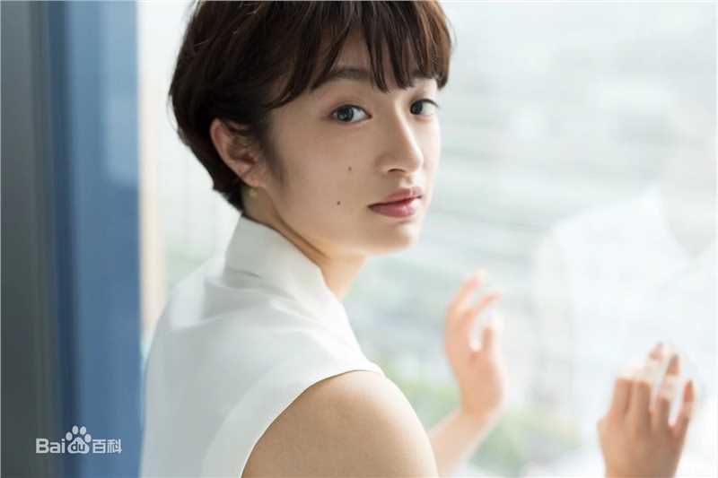 门胁麦(門脇麦（Kadowaki Mugi ）)最优质杂志相册