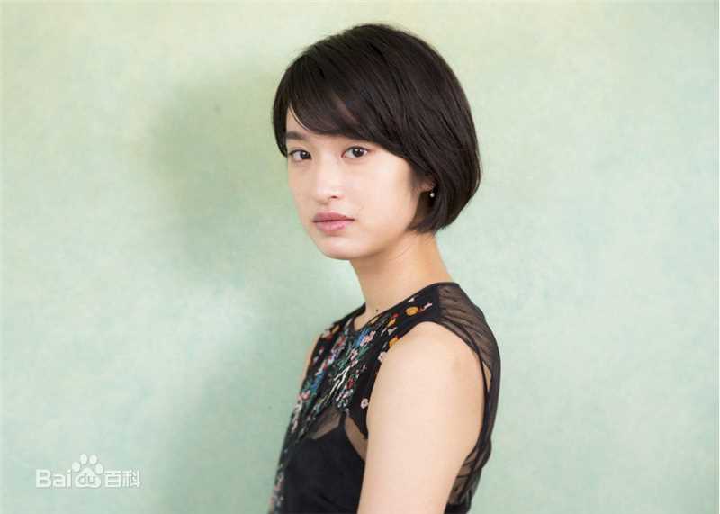 门胁麦(門脇麦（Kadowaki Mugi ）)最优质杂志相册