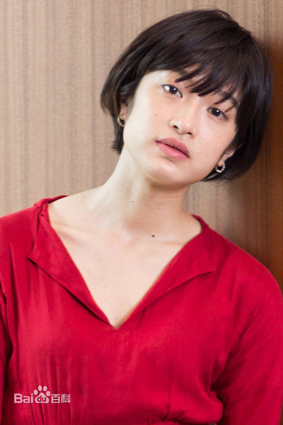 门胁麦(門脇麦（Kadowaki Mugi ）)最优质杂志相册