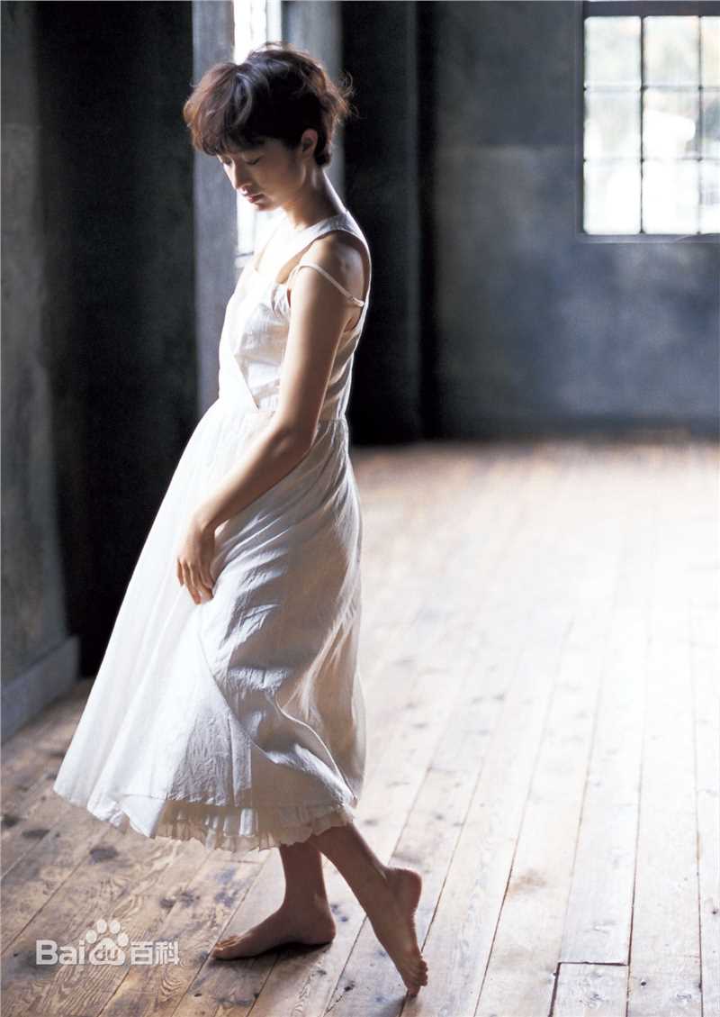 门胁麦(門脇麦（Kadowaki Mugi ）)最优质杂志相册