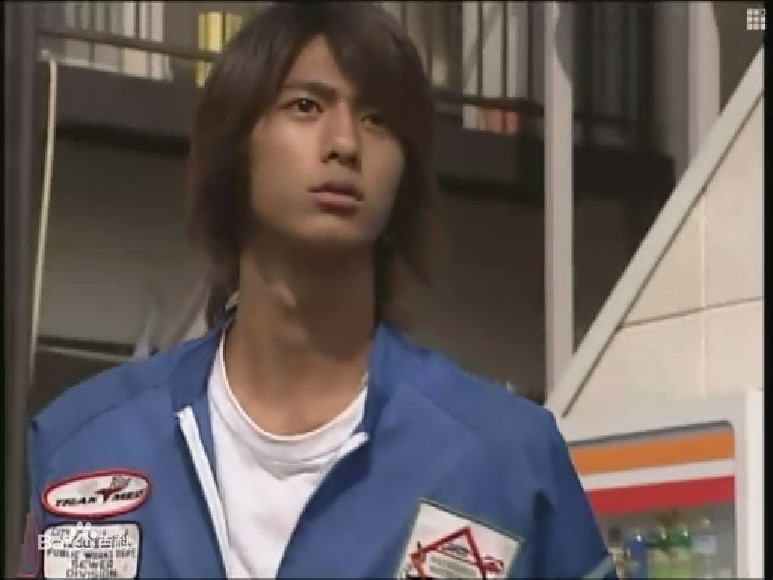 速水重道(速水もこみち、Mocomichi Hayami)辣妹逮捕令-截图-773X580P前后照片