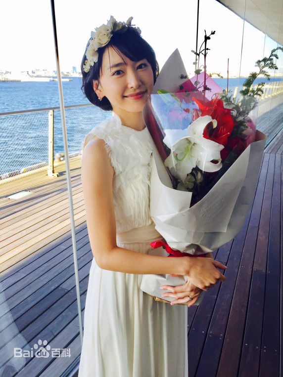 新垣结衣(新垣結衣（あらがき ゆい）、Aragaki Yui)非正式生活照相册