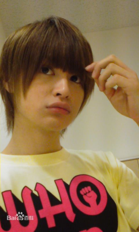 最新濑户康史(瀬戸康史（せと こうじ、Seto Kouji）)性感图片