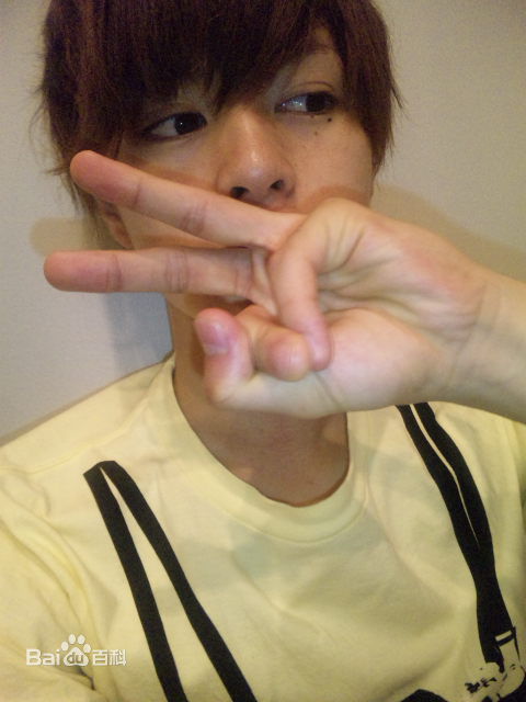 最新濑户康史(瀬戸康史（せと こうじ、Seto Kouji）)性感图片