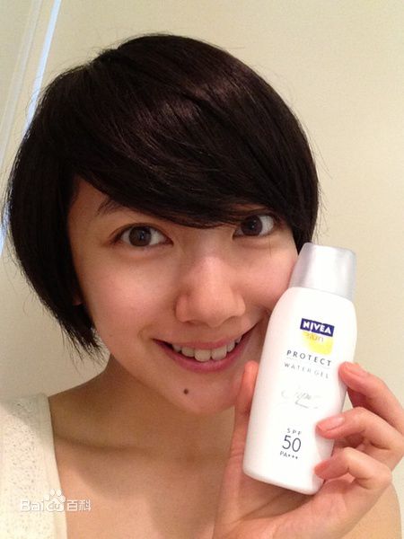 南波瑠(Haru)短发生活照图册