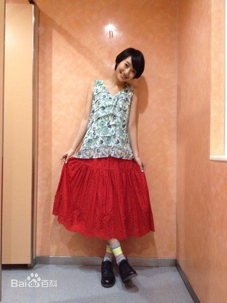 南波瑠(Haru)短发生活照图册