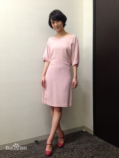 南波瑠(Haru)短发生活照图册