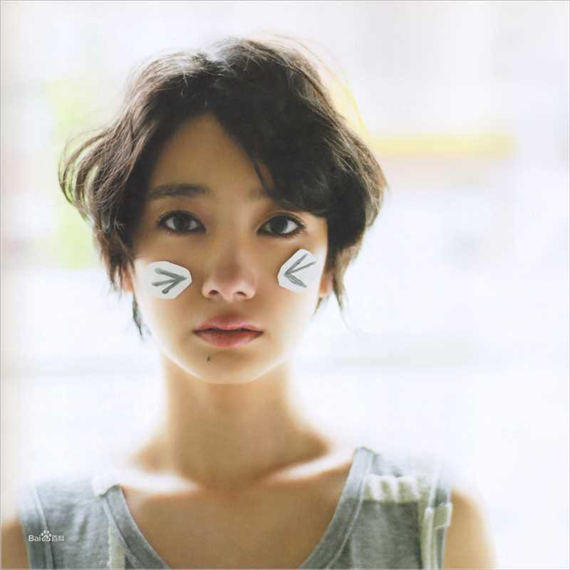 南波瑠(Haru)短发生活照图册