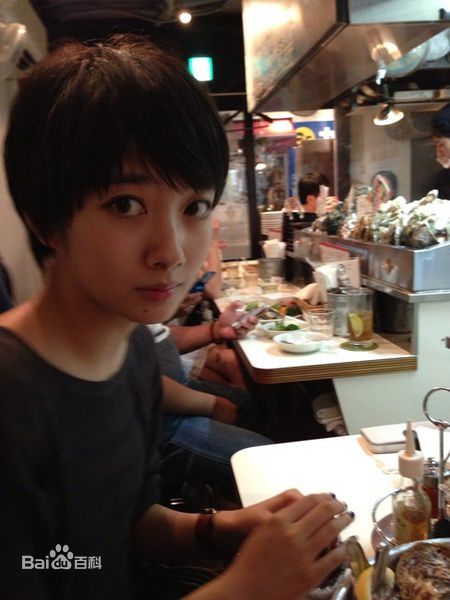 南波瑠(Haru)短发生活照图册