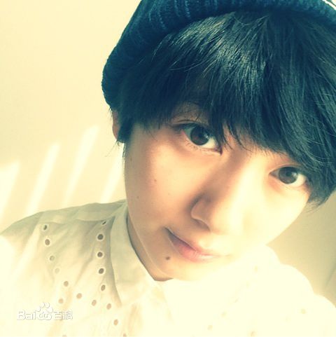 南波瑠(Haru)短发生活照图册