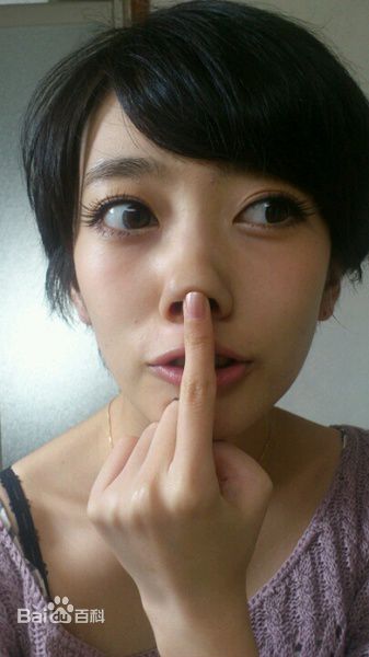 南波瑠(Haru)短发生活照图册