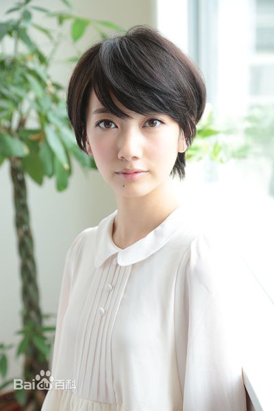 南波瑠(Haru)最新短发杂志壁纸