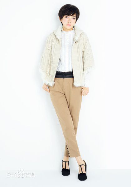 南波瑠(Haru)最新短发杂志壁纸