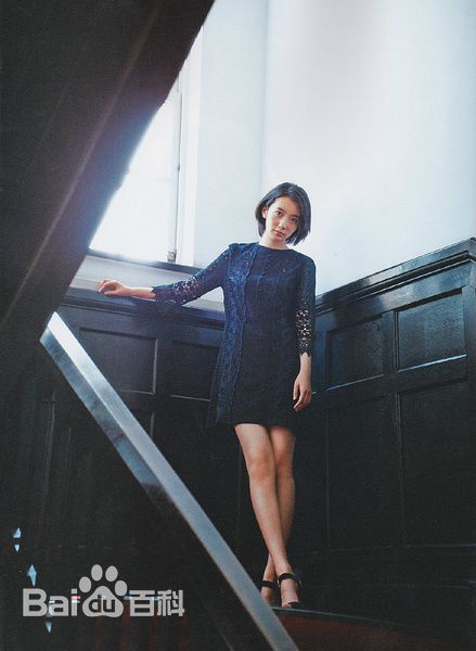 南波瑠(Haru)最新短发杂志壁纸