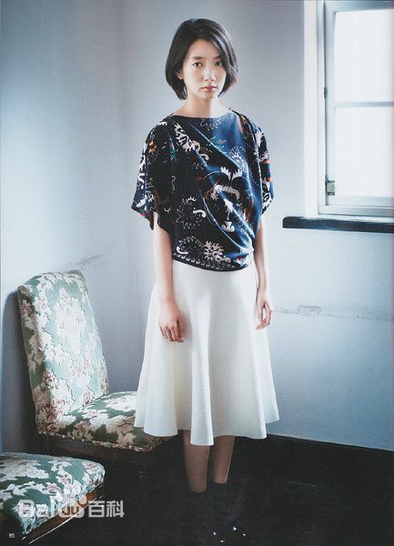 南波瑠(Haru)最新短发杂志壁纸