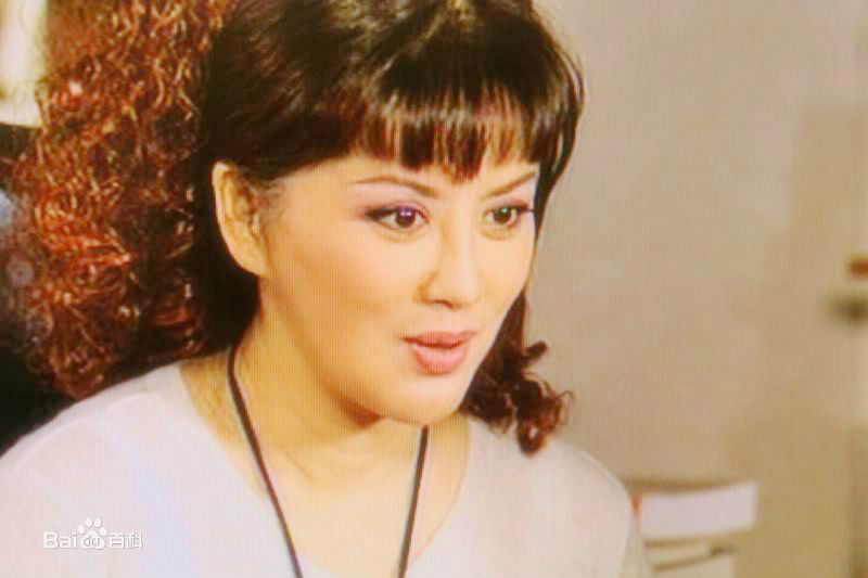 宫雪花香港一家人剧情图片图集