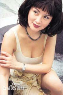 宫雪花香港一家人剧情图片图集