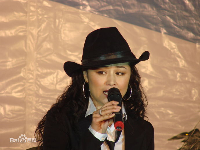 于月仙舞台演出照前后照片