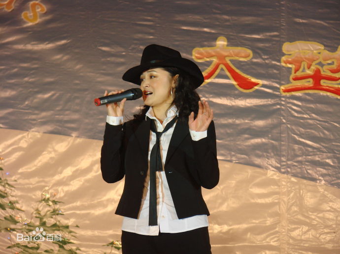 于月仙舞台演出照前后照片