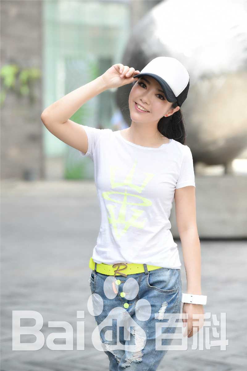 最新李欣颐性感图片