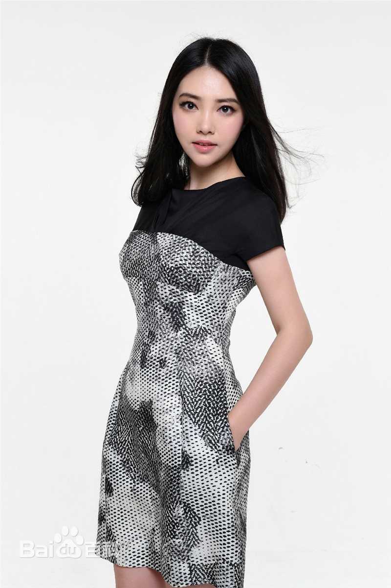 最新李欣颐性感图片