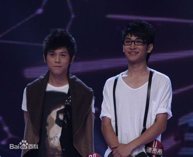 最新谭佑铭(Jackie Tam、Jaki)在2010年《快乐男声》中的壁纸