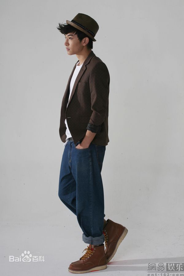 精选谭佑铭(Jackie Tam、Jaki)在《快乐你要带回家·谭杰希青印象纪念册》中的图册