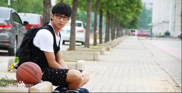 最全谭佑铭(Jackie Tam、Jaki)在电影《全城高考》中的壁纸