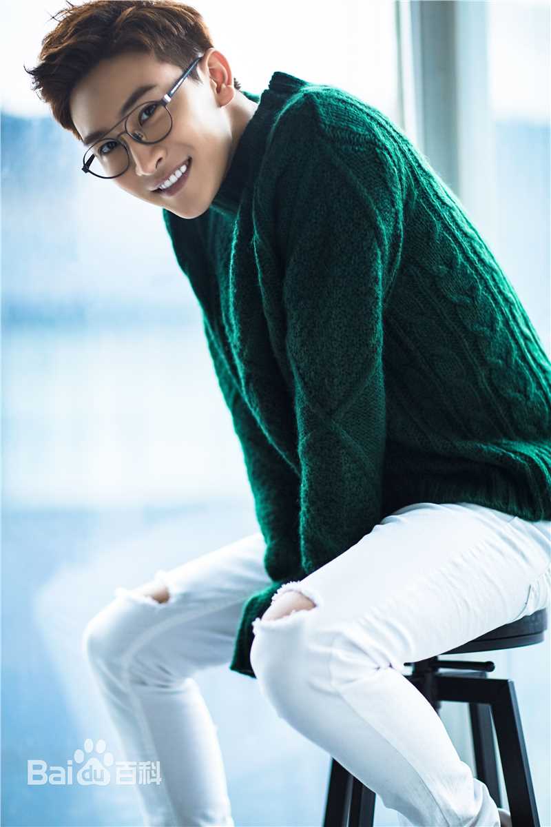 谭佑铭(Jackie Tam、Jaki)最新壁纸