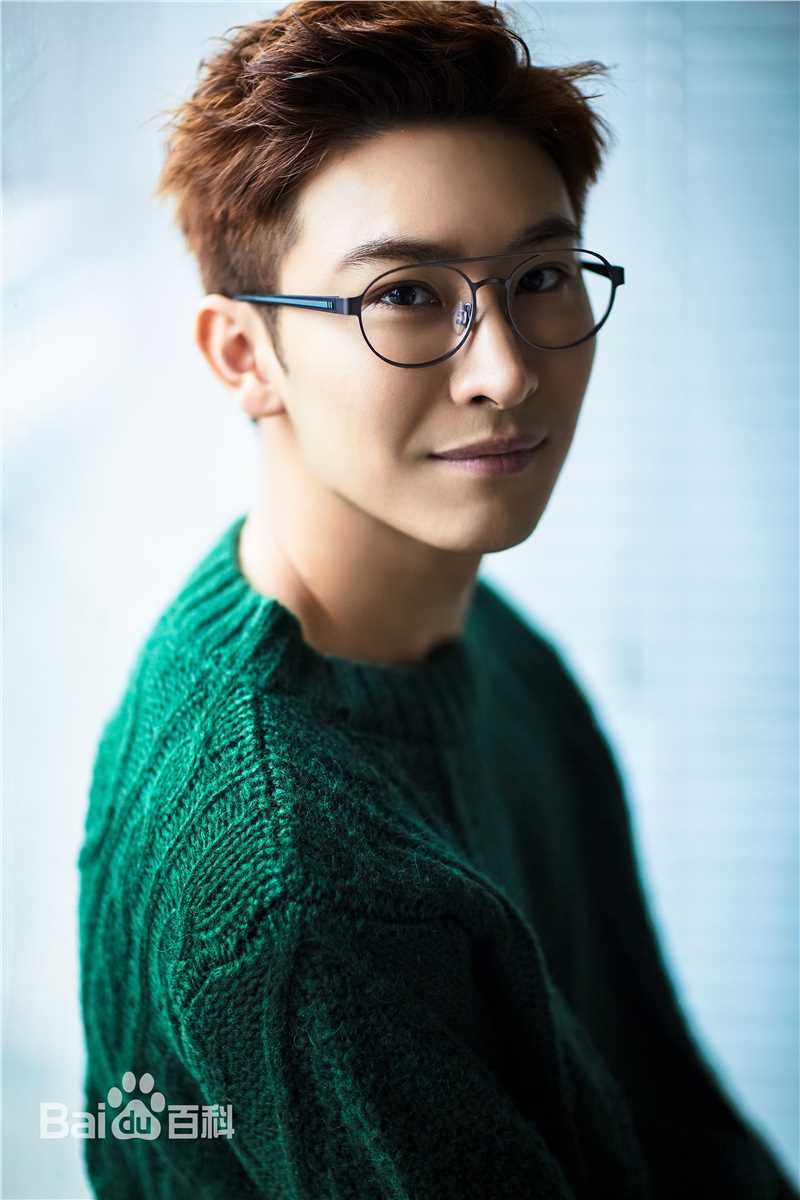 谭佑铭(Jackie Tam、Jaki)最新壁纸