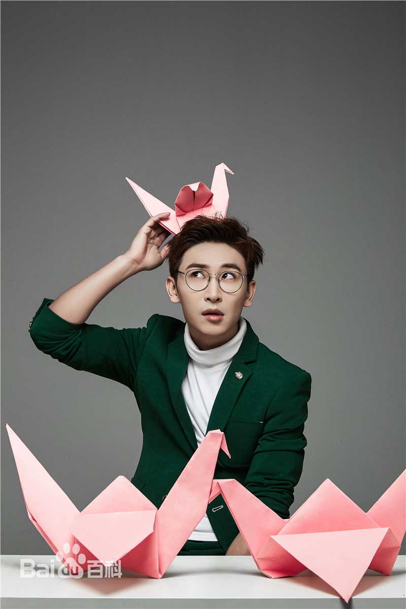 谭佑铭(Jackie Tam、Jaki)最新壁纸