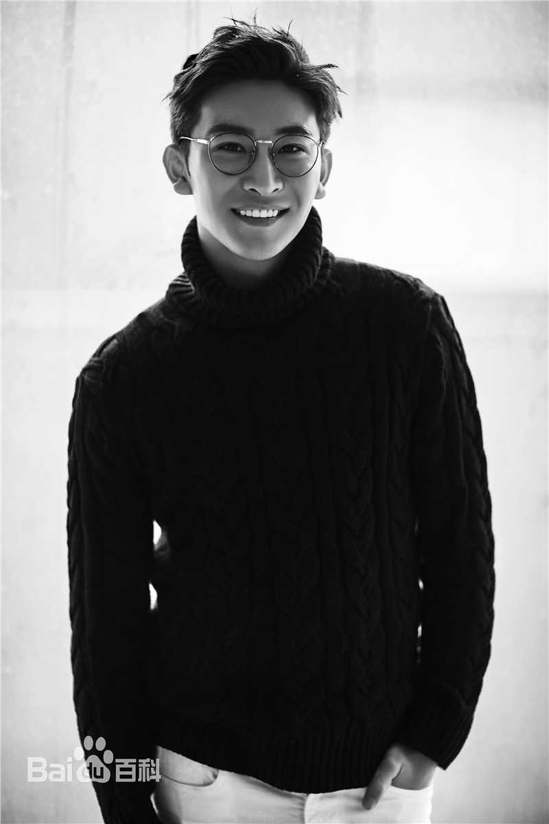 谭佑铭(Jackie Tam、Jaki)最新壁纸