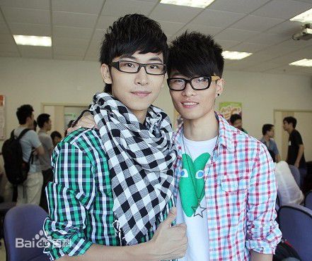 谭佑铭(Jackie Tam、Jaki)生活照壁纸壁纸