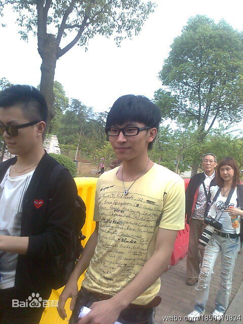 谭佑铭(Jackie Tam、Jaki)生活照壁纸壁纸