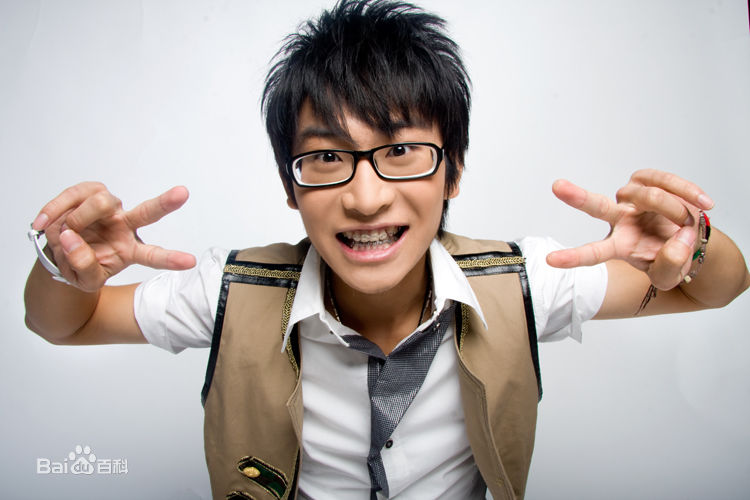 谭佑铭(Jackie Tam、Jaki)微博贴图壁纸壁纸