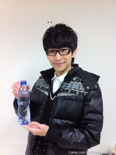 谭佑铭(Jackie Tam、Jaki)微博贴图壁纸壁纸