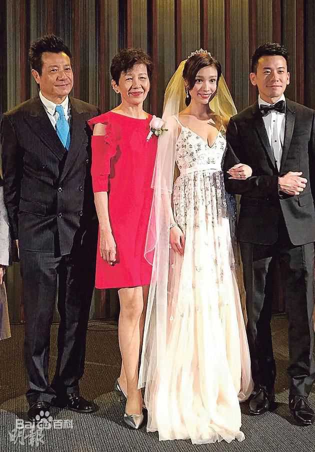 陈宇琛(Sam Chan)与家人性感图片图集