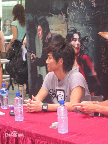 最优质梁俊一(Anson)在出席《旺角黑夜》的宣传活动中的相册