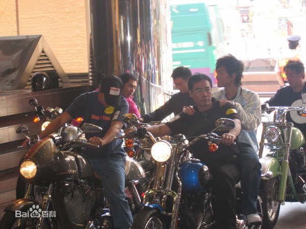 最优质梁俊一(Anson)在出席《旺角黑夜》的宣传活动中的相册