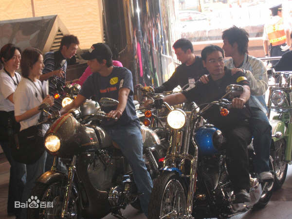 最优质梁俊一(Anson)在出席《旺角黑夜》的宣传活动中的相册