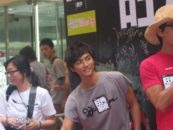 最优质梁俊一(Anson)在出席《旺角黑夜》的宣传活动中的相册