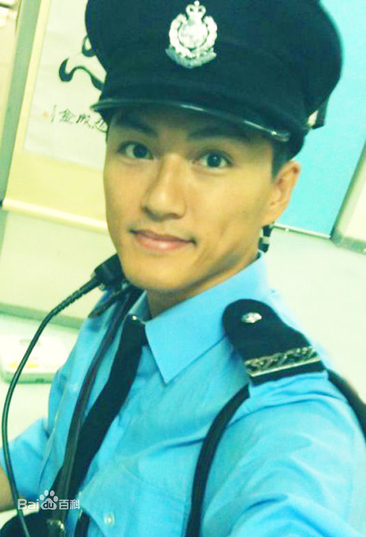 梁俊一(Anson)军警生活照