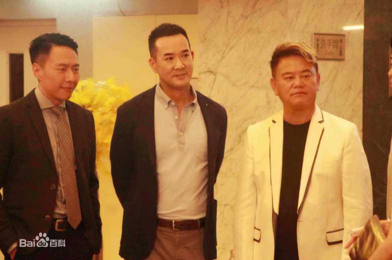 最新卢庆辉(Lo Hing-Fai Marco)性感图片