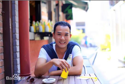 最新卢庆辉(Lo Hing-Fai Marco)性感图片