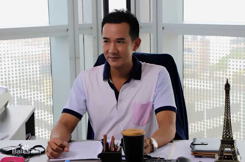 最新卢庆辉(Lo Hing-Fai Marco)性感图片