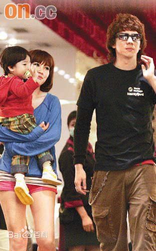 张继聪(Louis Cheung)出席活动照素颜照相册