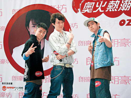 张继聪(Louis Cheung)出席活动照素颜照相册