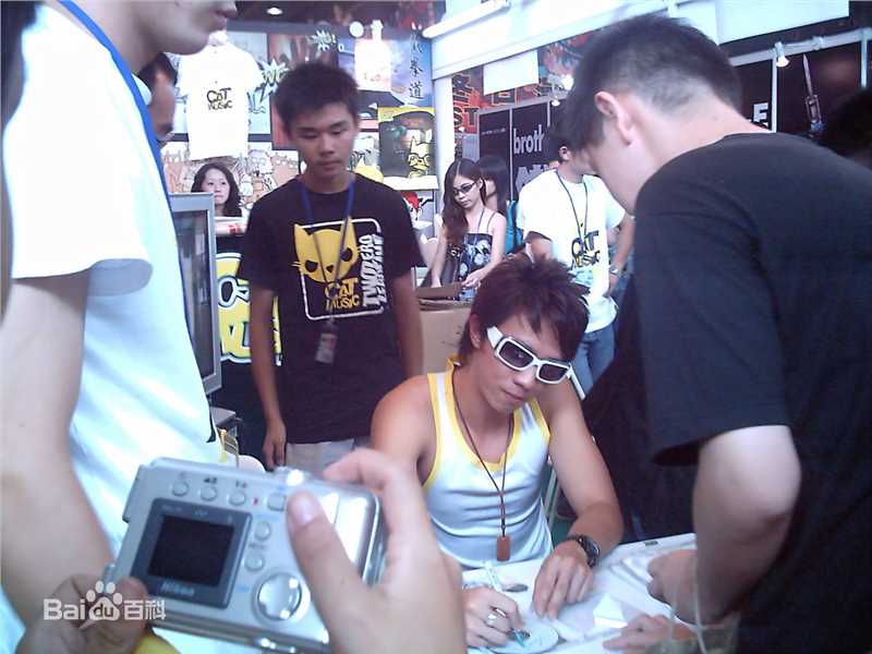 张继聪(Louis Cheung)生活照图册