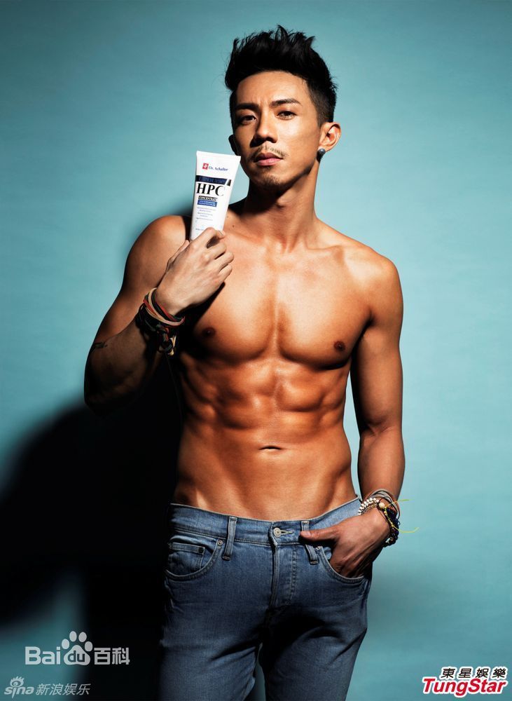 张继聪(Louis Cheung)肌肉照图片图册