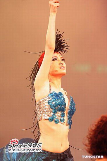 康子妮艺术照图册